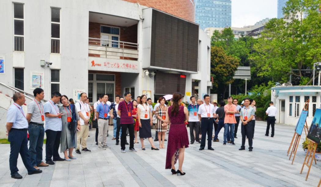 鼓樓區政協常委會視察垃圾分類工作和校外活動機構